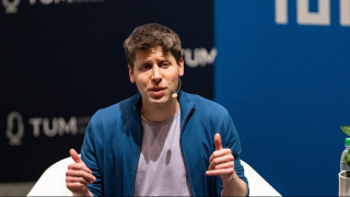 Sam Altman direktor vəzifəsinə qayıdır